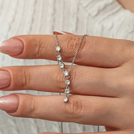 BlackCraft Gümüş Zirkon Sıra Taşlı Kadın Kolye (BC-03F387)