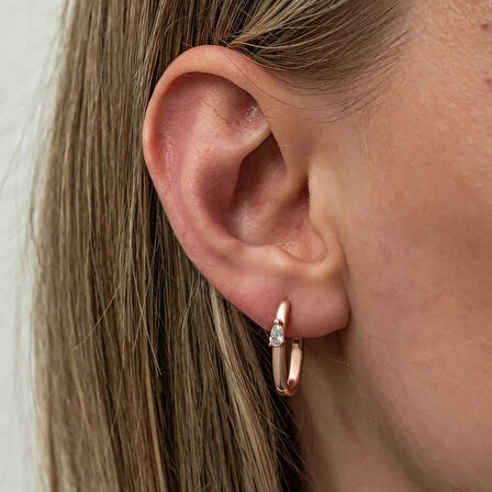 BlackCraft Gümüş Oval Damla Taşlı Kadın Küpe (BC-5D8C5B)