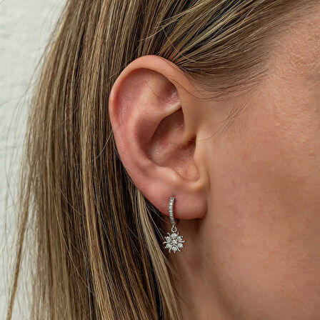 BlackCraft Gümüş Sallantılı Güneş Kadın Küpe (BC-2E5598)