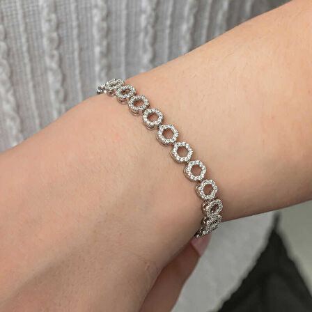 BlackCraft Gümüş Çember Beyaz Taşlı Su Yolu Kadın Bileklik (BC-6C9F89)