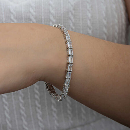 BlackCraft Gümüş Beyaz Taşlı Su Yolu Kadın Bileklik (BC-2CF084)