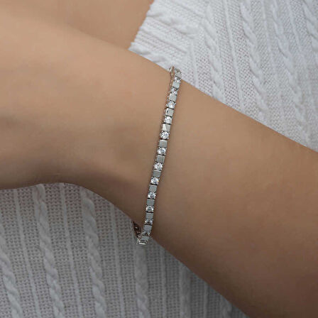 BlackCraft Gümüş Beyaz Taşlı Su Yolu Kadın Bileklik (BC-2CF084)