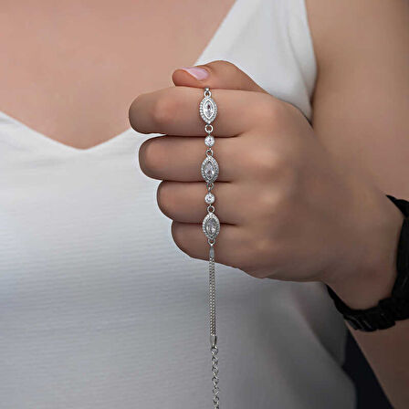 BlackCraft 925 Ayar Gümüş Mekik Zirkon Taşlı Kadın Bileklik (BC-1F7EA7)