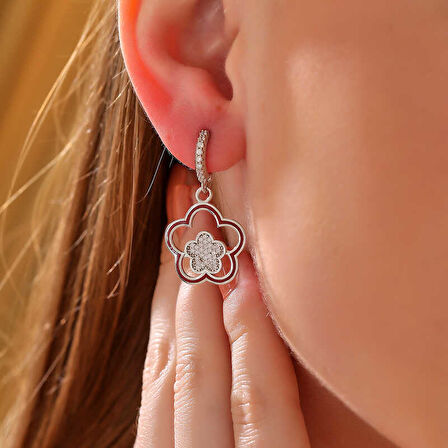 BlackCraft ​Gümüş Sallantılı Çiçek Desenli Kadın Küpe (BC-2F217B)