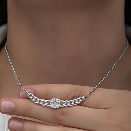 BlackCraft Gümüş Gurmet Zincirli Kare Baget Taşlı Kadın Kolye (BC-16B270)