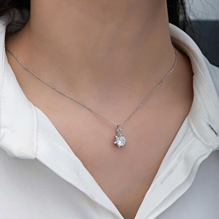 BlackCraft 925 Ayar ​Gümüş Çiçek Desenli Kadın Kolye (BC-6EBDB9)