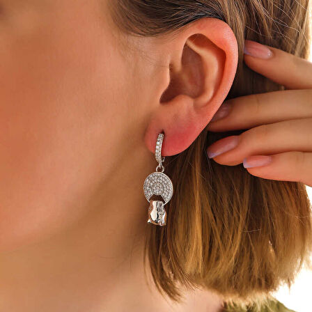 BlackCraft ​Gümüş Sallantılı Kaplan Figürlü Kadın Küpe (BC-577920)