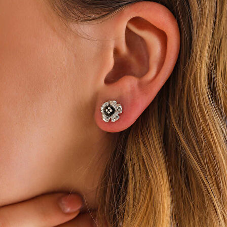 BlackCraft Gümüş Çivili Gül Kadın Küpe (BC-79280E)