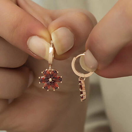 BlackCraft Gümüş Kırmızı Çiçek Küpe (BC-DF59E1)