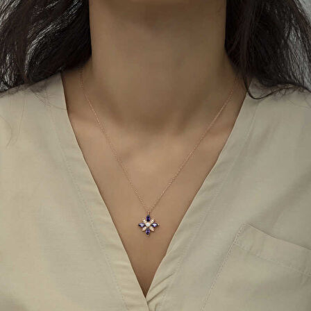 BlackCraft 925 Ayar Gümüş Mor Taşlı Umut Çiçeği Gümüş Kolye (BC-718F17)