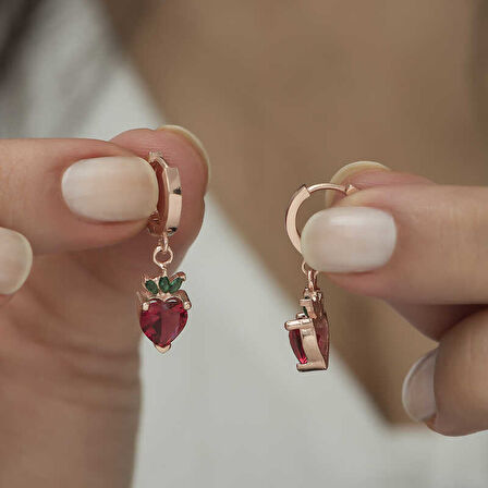 BlackCraft Gümüş Çilek Figür Meyve Küpe (BC-BB15EF)