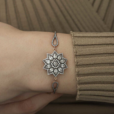 BlackCraft ​925 Ayar Gümüş Rose Çiçek Desenli Elmas Montür Bileklik (BC-74756F)