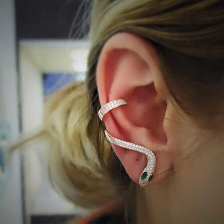 BlackCraft Gümüş Yeşil Gözlü Tek Kıkırdak Yılan Küpe (BC-92196A)