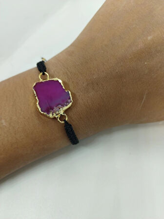 Tek Taş Akik Örgü Bileklik – El Yapımı Zarif Tasarım (Kadın)