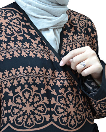 Geometrik Desenli Kruvaze Namaz Elbisesi – Yandan Bağlamalı, Rahat Kalıp 36–46 Beden