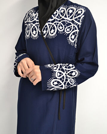 Halkalı Desenli Kruvaze Namaz Elbisesi – Yandan Bağlamalı, Rahat Kesim 36–46 Beden