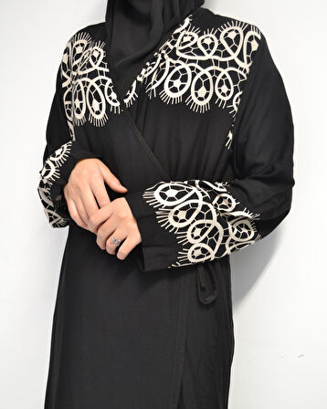 Halkalı Desenli Kruvaze Namaz Elbisesi – Yandan Bağlamalı, Rahat Kesim 36–46 Beden