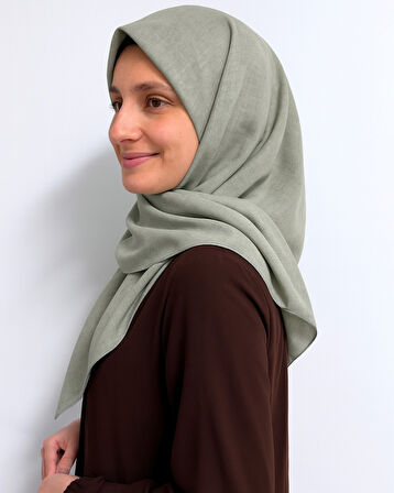 Denim Kare Eşarp– Kaymaz, Rahat ve Şık Kullanım