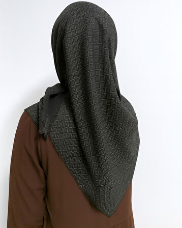 Desenli Denim Eşarp – 95x95 cm, Kaymaz, Dört Mevsim Kullanıma Uygun