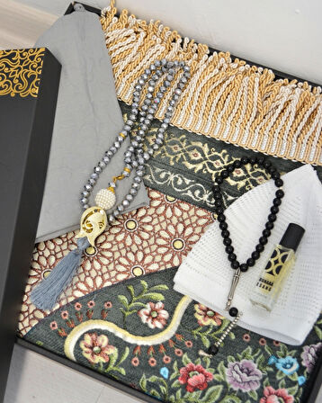 Çeyizlik Hediyelik Seccade Set – Astarlı Kadife Seccade, Eşarp, Kristal Tesbih, Erkek Tesbihi, Takke ve Esanslı Özel Kutulu Lüks Hediye