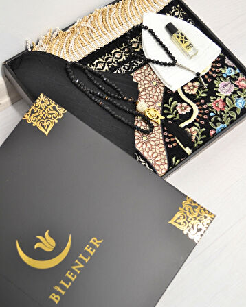 Çeyizlik Hediyelik Seccade Set – Astarlı Kadife Seccade, Eşarp, Kristal Tesbih, Erkek Tesbihi, Takke ve Esanslı Özel Kutulu Lüks Hediye