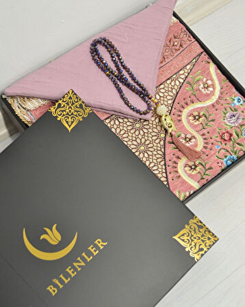 Çeyizlik Hediyelik Seccade Eşarp Tesbih Set – Kadife Astarlı Seccade, Eşarp, Kristal Tesbih Kutulu Lüks Hediye Seti