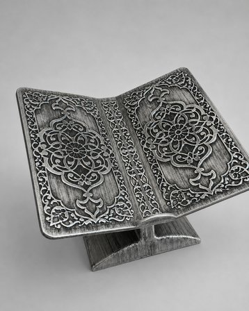 Masaüstü Rahle Klasik Desenli Kur’an-ı Kerim Rahle