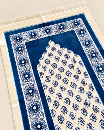 Yıldızlı Mihrap Kadife Seccade 70x115 cm Hediyelik Çeyizlik Seccade