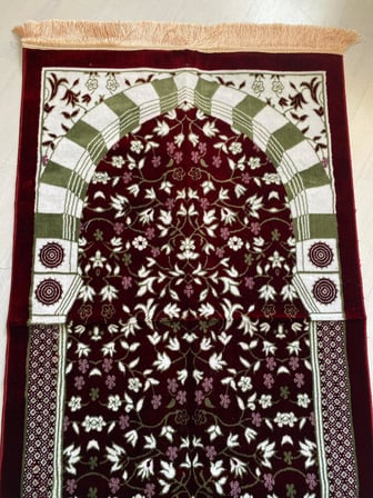 Ravza Desenli Kadife Seccade 70x115 cm Çeyizlik Hediyelik Seccade