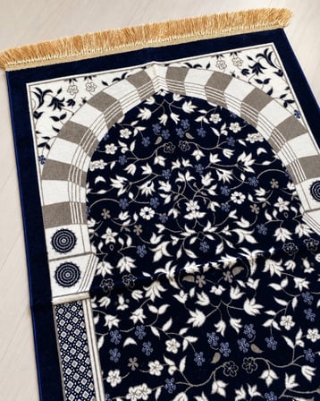 Ravza Desenli Kadife Seccade 70x115 cm Çeyizlik Hediyelik Seccade