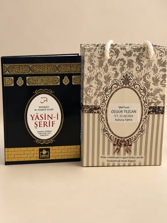 Yasin Kitabı Hediyelik İsimli QR Kodlu Sesli Dinleme Özellikli Çanta Boy Yasin