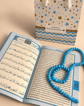 Yasin Kitabı Tesbih Hediyelik İsimli QR Kodlu Sesli Dinleme Özellikli Çanta Boy Yasin