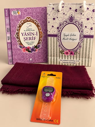Yasin Kitabı Zikirmatik Örtü Hediyelik İsimli QR Kodlu Sesli Dinleme Özellikli Çanta Boy Yasin