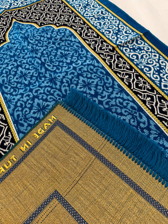 Kadife Seccade - 70x110 cm  - Yumuşak ve Konforlu