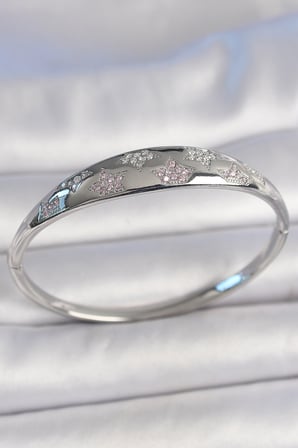 Pirinç Gümüş Renk Zirkon Taşlı Yıldız İşlemeli Kadın Kelepçe 5886