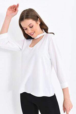 V Yaka Boyun Detaylı Beyaz Kadın Bluz