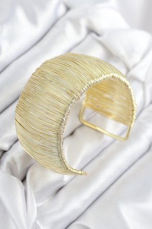 Pirinç Tel Sarma Model Gold Renk Kadın Bileklilk
