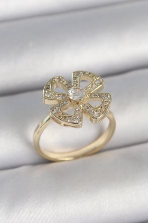 Pirinç Gold Renk Zirkon Taşlı Yonca Model Ayarlanabilir Kadın Yüzük