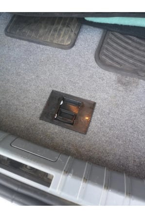BMW E90 iç Bagaj Kolu 2004-2013