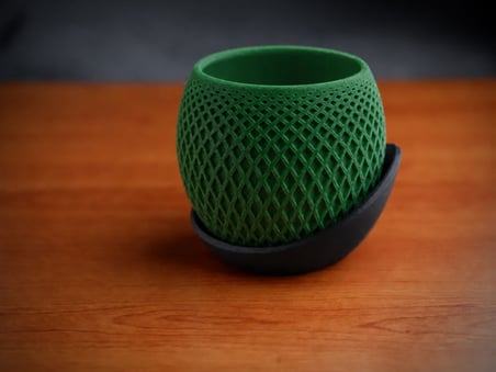 3D Baskı Küre Saksı - Kafes Dokulu İki Parçalı Dekoratif Saksı - Yeşil-Siyah