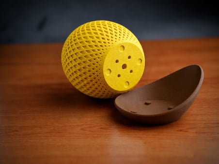 3D Baskı Küre Saksı - Kafes Dokulu İki Parçalı Dekoratif Saksı - Sarı-Kahverengi