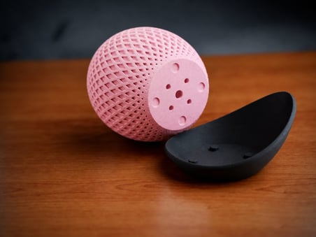 3D Baskı Küre Saksı - Kafes Dokulu İki Parçalı Dekoratif Saksı - Pembe-Siyah