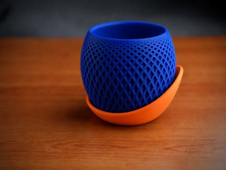 3D Baskı Küre Saksı - Kafes Dokulu İki Parçalı Dekoratif Saksı - Mavi-Turuncu