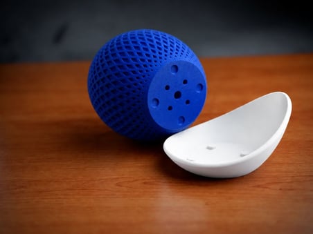 3D Baskı Küre Saksı - Kafes Dokulu İki Parçalı Dekoratif Saksı - Mavi-Beyaz