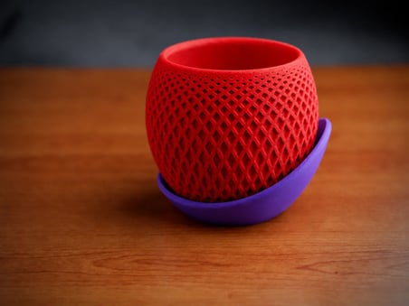 3D Baskı Küre Saksı - Kafes Dokulu İki Parçalı Dekoratif Saksı - Kırmızı-Mor
