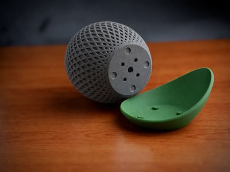 3D Baskı Küre Saksı - Kafes Dokulu İki Parçalı Dekoratif Saksı - Gri-Yeşil