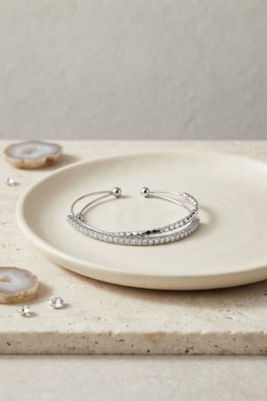 Gümüş Renk Zirkon Taşlı Dorikalı Model Kadın Bileklik