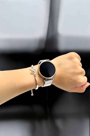 Akıllı Saat Kadınlara Özel Arama Cevaplayan Bluetooth Bağlantılı