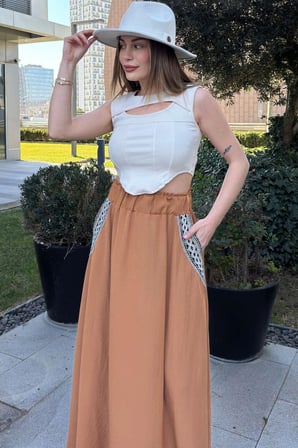 Kadın Taba Beli Lastikli, Cepleri Hasır İşlemeli, Rahat Kesim, Uzun Kiloş Etek