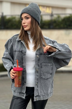Kadın Gri Apaş Yaka, Çift Cepli, Kaliteli Jeans Kumaş, Salaş Kot Ceket